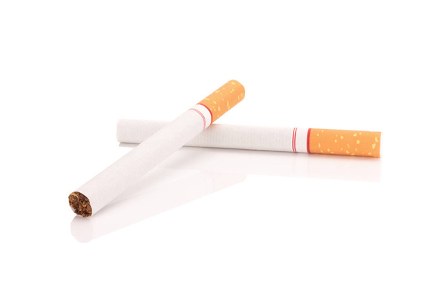 cigaretta elszigetelt fehér háttér - Fotó, kép
