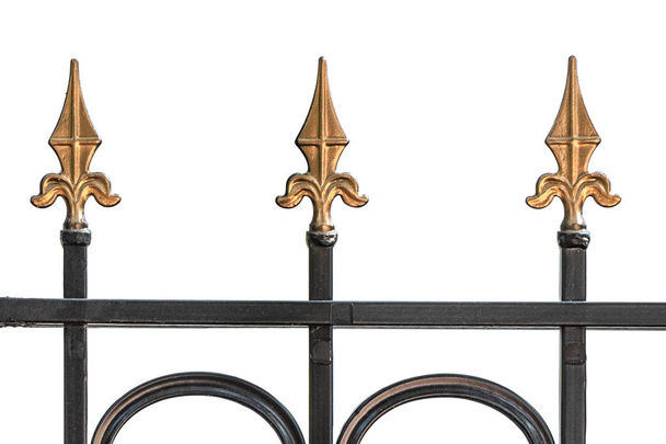 Ізольований чорно-золотий декоративний залізний паркан
 - Фото, зображення
