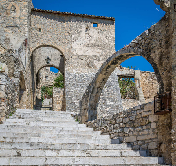 Navelli, village in the province of L'Aquila, in the Abruzzo region of central Italy. - Photo, image
