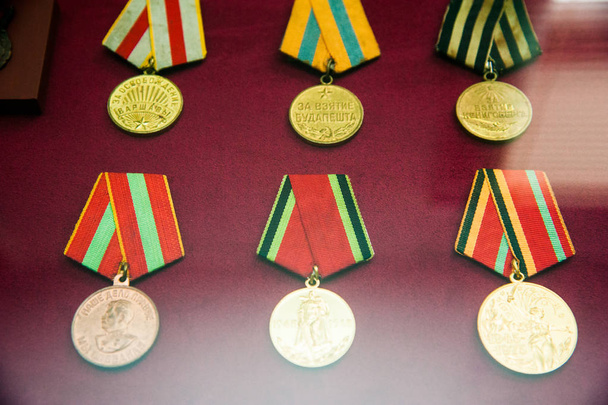 Órdenes militares y medallas militares
  - Foto, Imagen