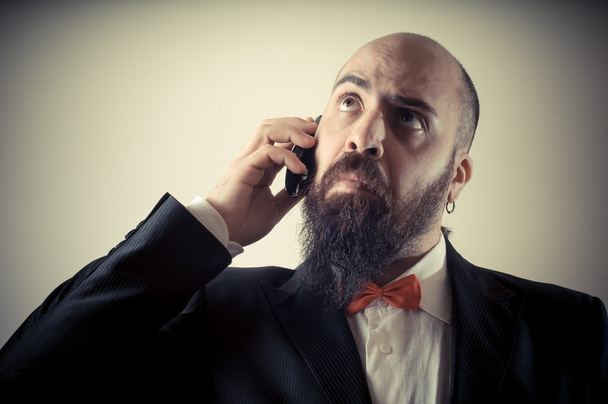 telefonda komik zarif sakallı adam - Fotoğraf, Görsel
