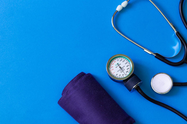 Medicine, health care equipment. Measurement of heartbeat and pressure.  - Foto, imagen