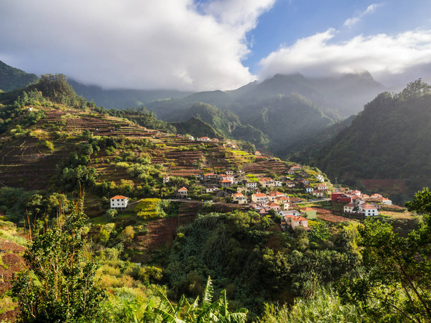 scenic view of houses and landscape on Madeira island, Portugal - Φωτογραφία, εικόνα