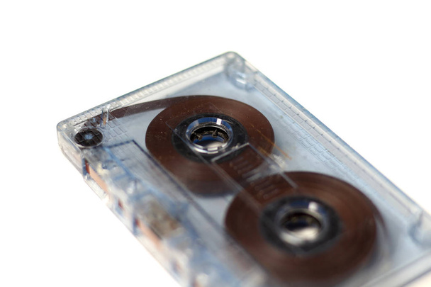 Audio retro vintage analogových kazetové pásky izolované na bílém 80s 90s styl - Fotografie, Obrázek