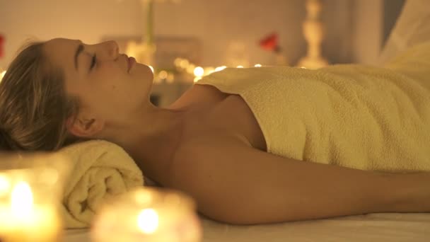Woman at spa salon having cosmetic massage. Spa day and Beauty Treatments - Filmati, video