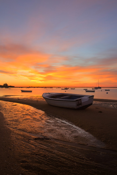 Sonnenaufgang mit Fischerbooten - Foto, Bild
