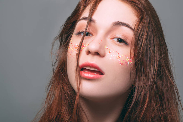 glitter freckles makeup skin youth beauty redhead - Fotoğraf, Görsel