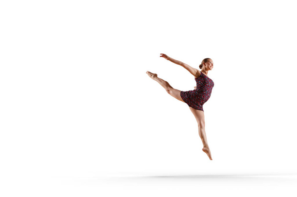 Young dancer performing - Photo, Image