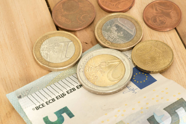 moedas e notas de euro - Foto, Imagem