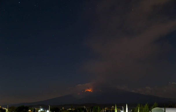 Мексика Пуебла-18 березня 2019 Popocatepetl виверження вулкана - Фото, зображення