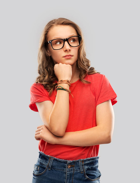student girl in glasses thinking - Foto, Imagem