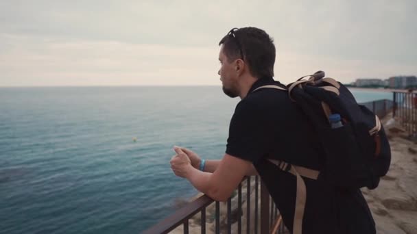 Man quietly looking at sea horizon. - Footage, Video