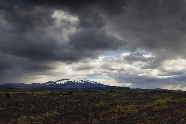 Vue avec volcan en Islande
 - Photo, image