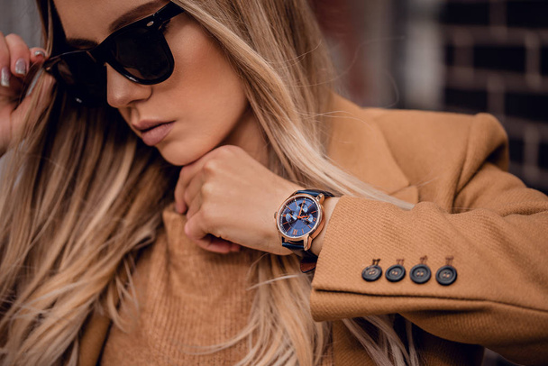 Stylish elegant watch on woman hand - Фото, изображение