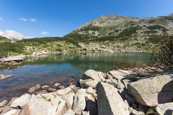 Καλοκαιρινό τοπίο της Long Lake, όρος Πιρίν, Βουλγαρία - Φωτογραφία, εικόνα