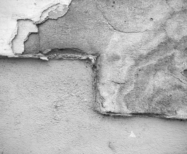 Тріщина в бетонній стіні
 - Фото, зображення