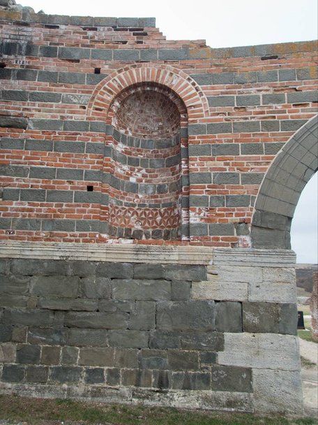 ancien site du monument felix romuliana en serbie
 - Photo, image