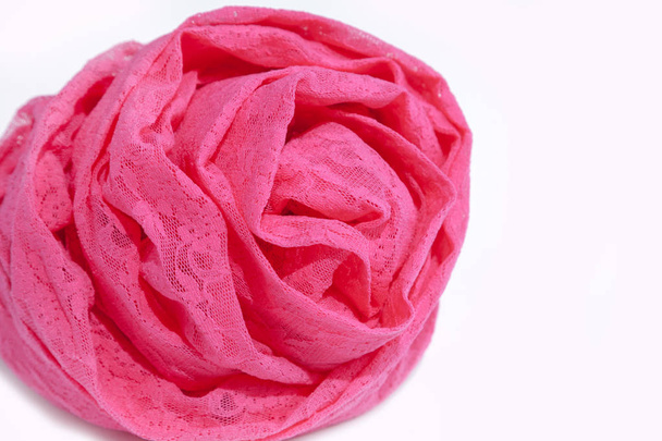 csipke háttér piros rózsaszín virág rózsa szintetikus szövet textil hálózati áttört - Fotó, kép