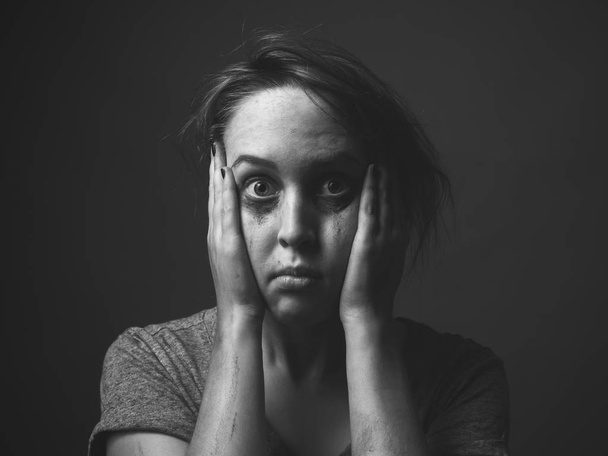 Portrait of scared woman. Black and white - Valokuva, kuva