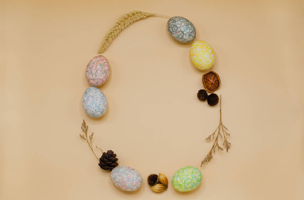 Easter egg shape that have colorful painted eggs from crayon. - 写真・画像