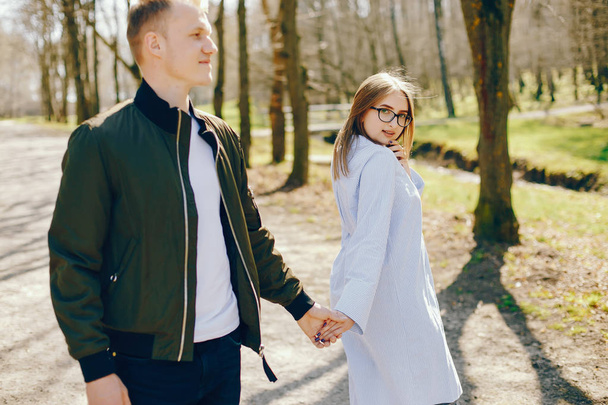 cute couple in a forest - Foto, afbeelding