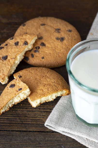 Cookies And A Glass Of Milk - Valokuva, kuva