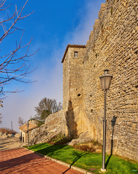 Guaita linnoitus Monte Titano San Marino
 - Valokuva, kuva