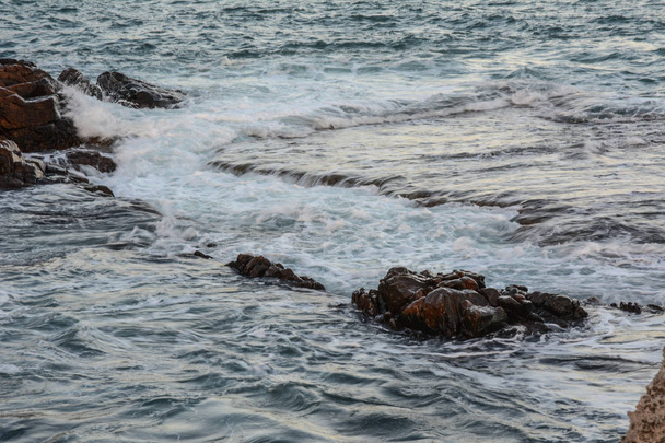 Obrovská vlna na modré moře  - Fotografie, Obrázek