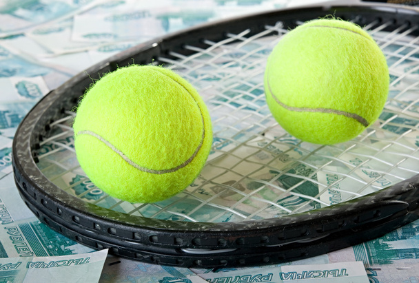 Tennis - expensive sport. - Foto, Imagen