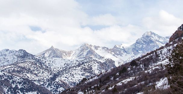 snow-capped mountains of the Tian Shan in winter - Φωτογραφία, εικόνα
