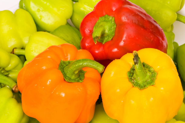 πιπεριές που διοργανώνονται στην αγορά - Φωτογραφία, εικόνα