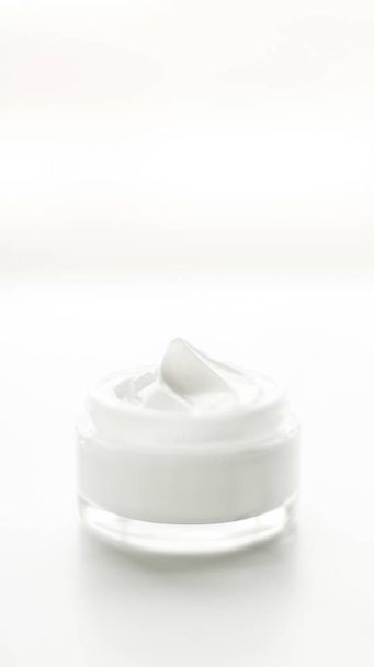 Luxury face cream jar, moisturizing cosmetics - Foto, Imagem
