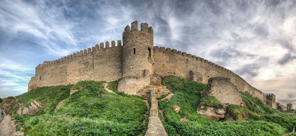 Fortaleza medieval de Akkerman perto de Odessa, na Ucrânia
 - Foto, Imagem