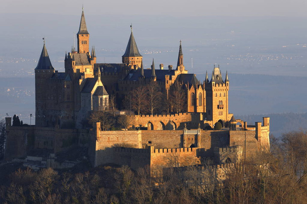 Castillo de Hollenzollern en Alemania
 - Foto, Imagen