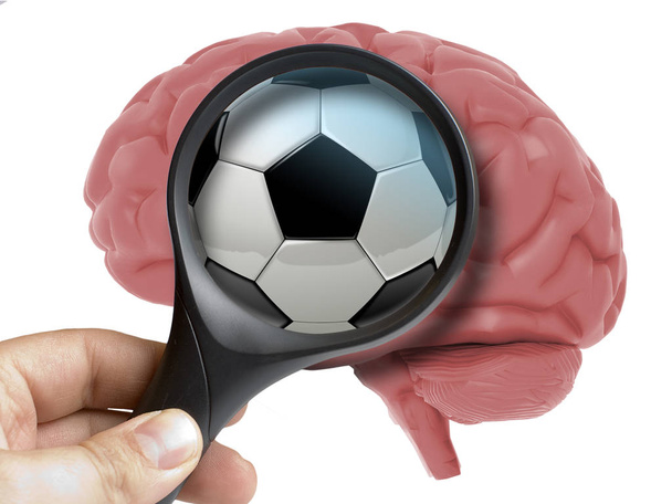 Menschliches Gehirn analysiert mit Lupe Fußballball oder Fußballballsucht im Inneren isoliert auf weiß - Foto, Bild