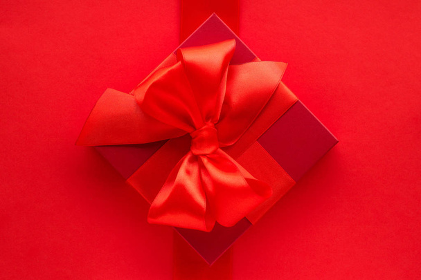 Luxury holiday gifts on red - Fotó, kép