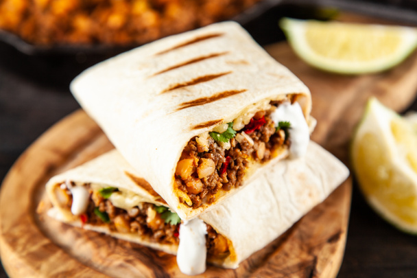 Mexikanischer Rindfleisch-Burrito - Foto, Bild
