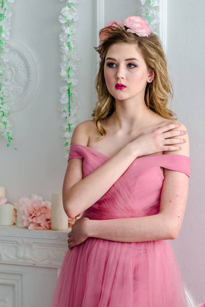 teen girl in evening pink dress  - Фото, изображение