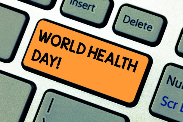 Käsikirjoitus Maailman terveyspäivästä. Business valokuva teksti Maailmanlaajuinen terveystietoisuuden päivä vietetään vuosittain Näppäimistö avain Aikomus luoda tietokoneviestin idea
. - Valokuva, kuva