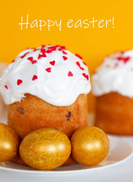 Easter bread and eggs - Фото, изображение
