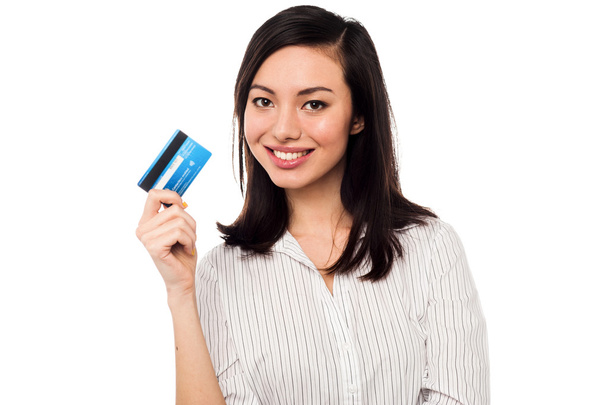 Attractive model displaying credit card - Фото, зображення