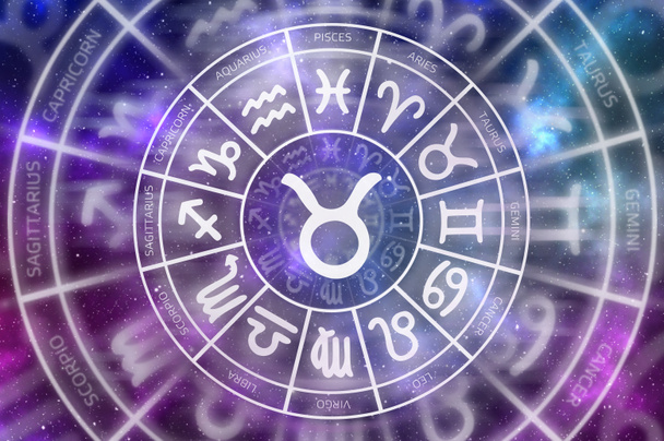 Symbol zvěrokruhu Taurus uvnitř kruhu horoskop - Fotografie, Obrázek