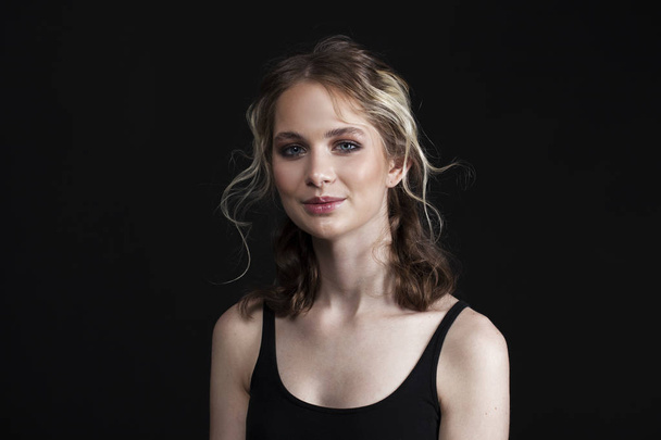 Make up beauty. Close up beautiful blonde fashion young woman - Valokuva, kuva
