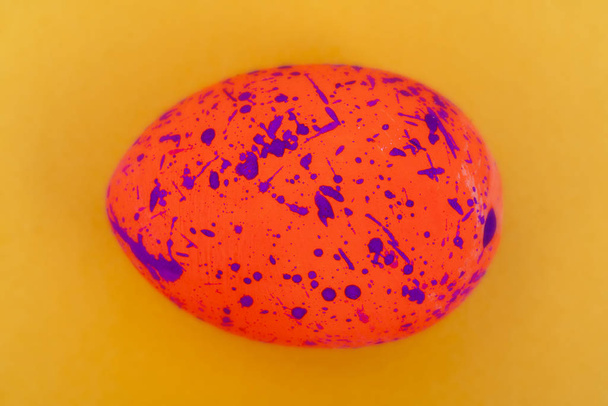 крупним планом барвисте пасхальне яйце, крупним планом
  - Фото, зображення