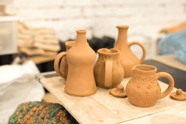 pottery in the pottery workshop - Foto, Imagen