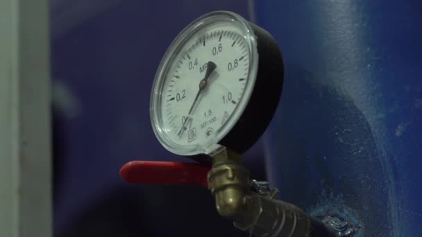 Měřič tlaku vody - Záběry, video