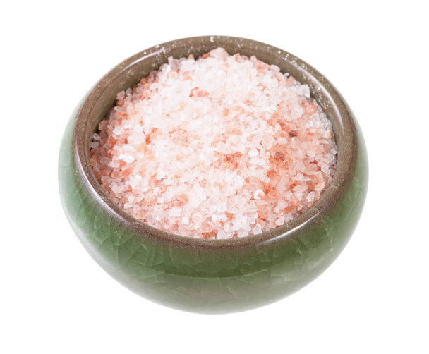 bodega de sal cerámica con sal rosada del Himalaya
 - Foto, imagen