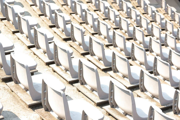 空の白スタジアム スタンド太陽光行 - 写真・画像