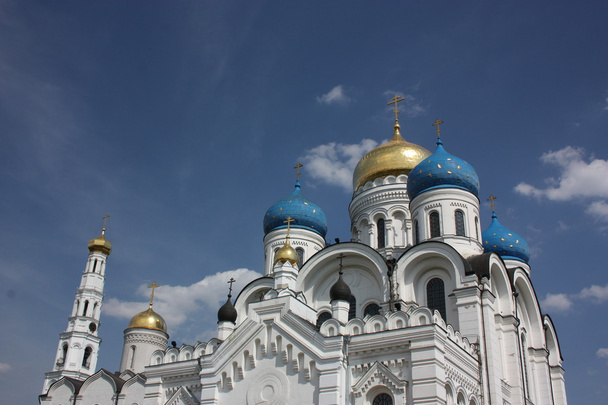 Catedral de la Transfiguración. Monasterio de San Nicolás Ugreshsky. Rusia, región de Moscú, Dzerzhinskii
. - Foto, imagen
