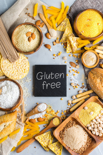 glutenfreie Lebensmittel und Mehl, Mandeln, Mais, Reis, Kichererbsen - Foto, Bild